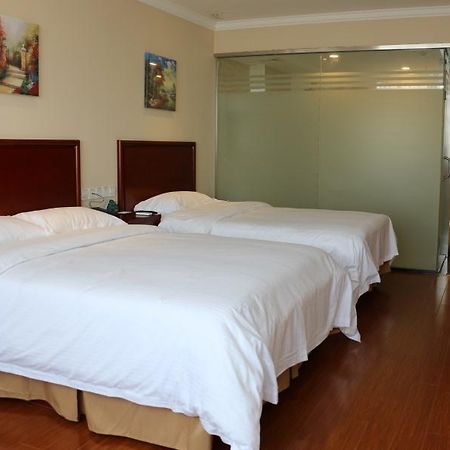 Greentree Inn Jiangsu Wuxi Jiangyin Zhouzhuang Shiji Avenue Business Hotel Екстер'єр фото