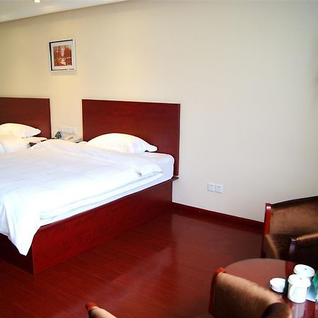 Greentree Inn Jiangsu Wuxi Jiangyin Zhouzhuang Shiji Avenue Business Hotel Екстер'єр фото