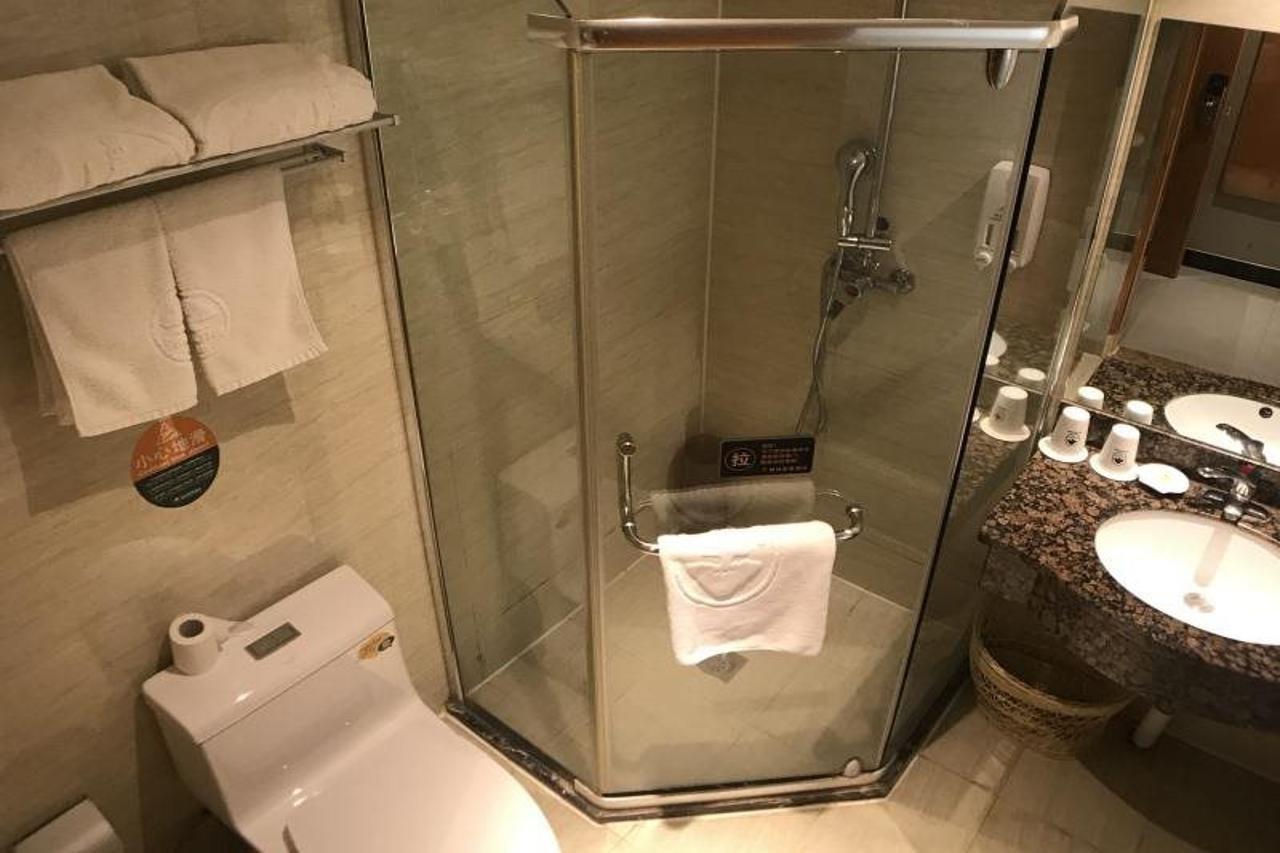 Greentree Inn Jiangsu Wuxi Jiangyin Zhouzhuang Shiji Avenue Business Hotel Екстер'єр фото