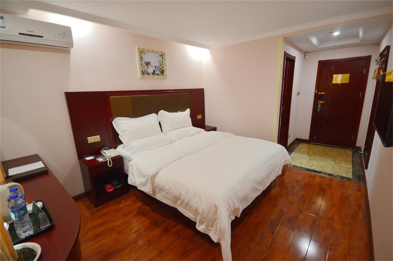 Greentree Inn Jiangsu Wuxi Jiangyin Zhouzhuang Shiji Avenue Business Hotel Екстер'єр фото
