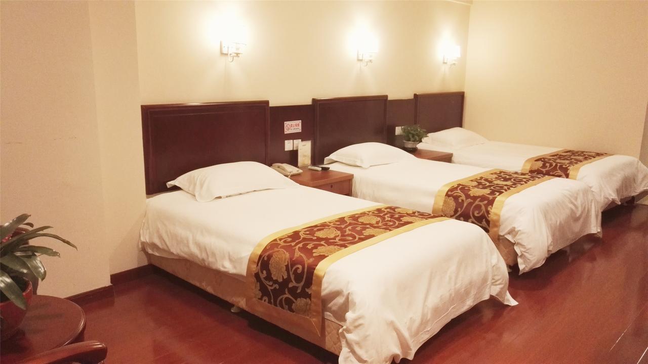 Greentree Inn Jiangsu Wuxi Jiangyin Zhouzhuang Shiji Avenue Business Hotel Екстер'єр фото